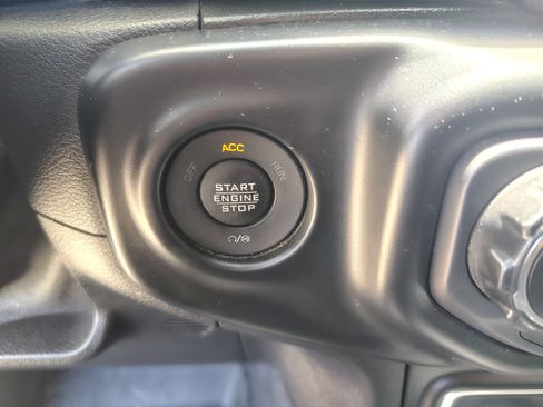 Used 2021 Jeep Wrangler Unlimited Sport AWD/4WD image 29