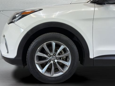 Used 2017 Hyundai Santa Fe SE w/ SE Premium Package 02 FWD image 36