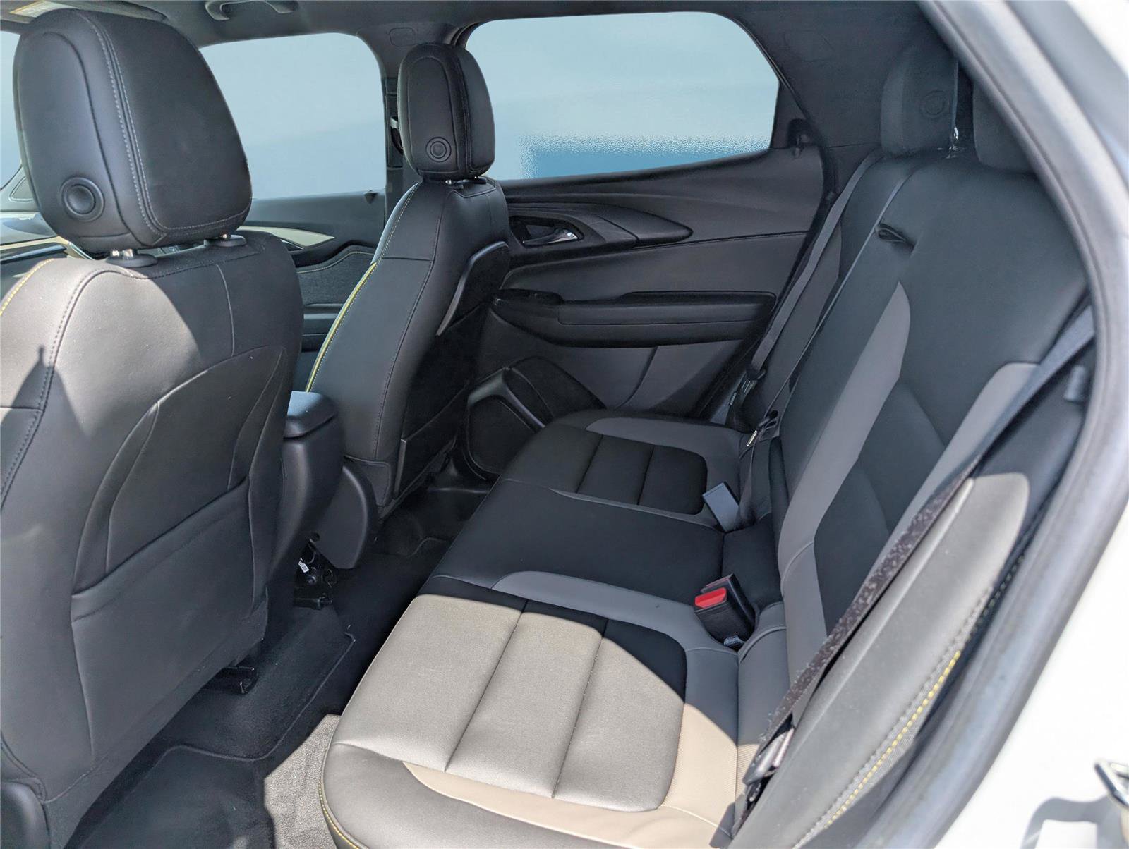 Used 2024 Chevrolet TrailBlazer ACTIV w/ Driver Confidence Package FWD image 14