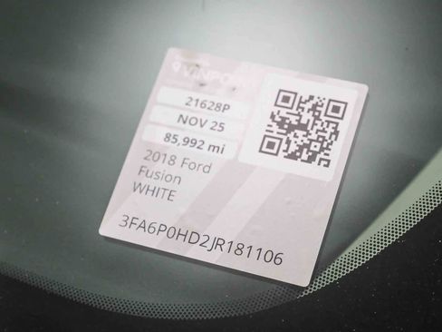 Used 2018 Ford Fusion SE w/ Equipment Group 201A image 30