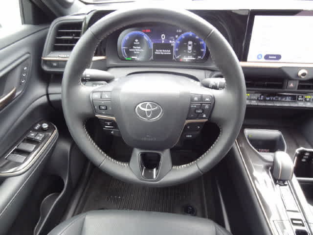 Certified 2026 Toyota Crown AWD/4WD image 12