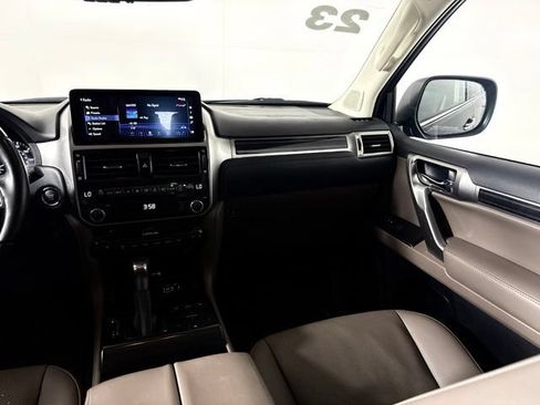 Used 2023 Lexus GX 460 Premium w/ Premium Package AWD/4WD image 32