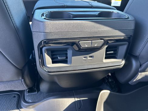 New 2026 GMC Sierra 2500 AT4 w/ AT4 Premium Plus Package AWD/4WD image 27
