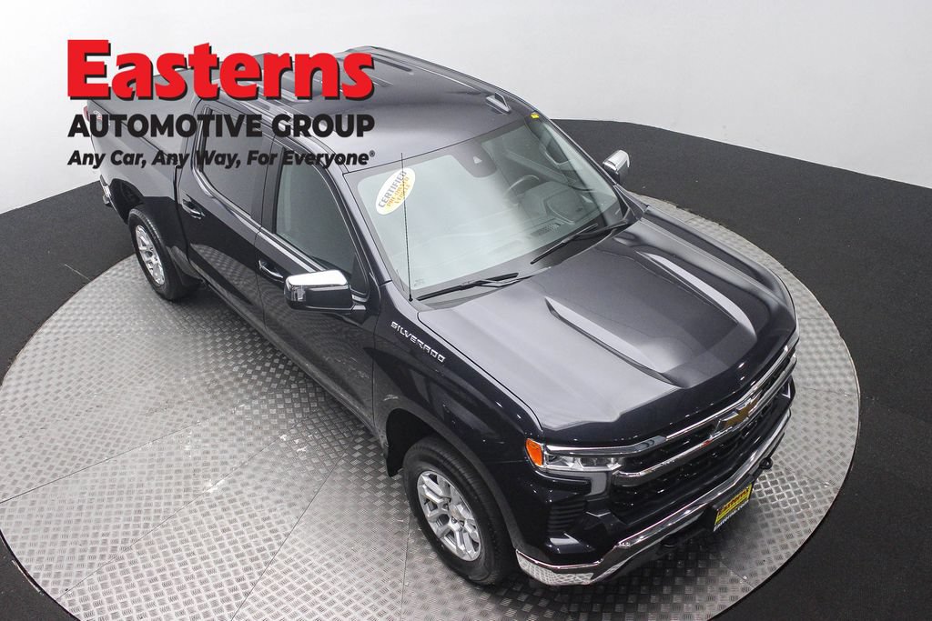 Used 2023 Chevrolet Silverado 1500 LT AWD/4WD image 4