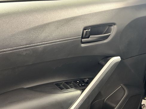Used 2024 Toyota Corolla Cross AWD Hybrid image 15