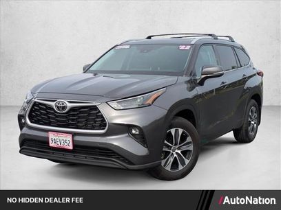 Used 2022 Toyota Highlander XLE