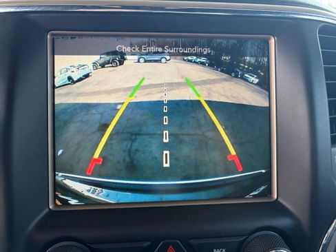 Used 2015 Jeep Grand Cherokee Overland image 33