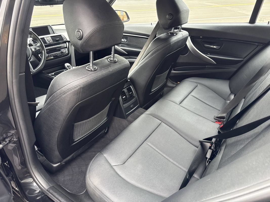 Used 2017 BMW 330i Sedan RWD image 60