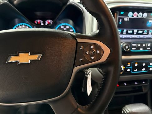 Used 2016 Chevrolet Colorado LT w/ LT Convenience Package RWD image 11