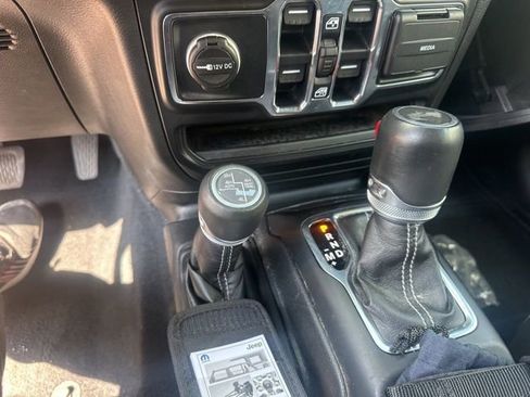 Used 2022 Jeep Wrangler Unlimited Sahara w/ Safety Group image 28