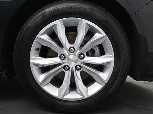 Used 2023 Chevrolet Malibu LT image 11