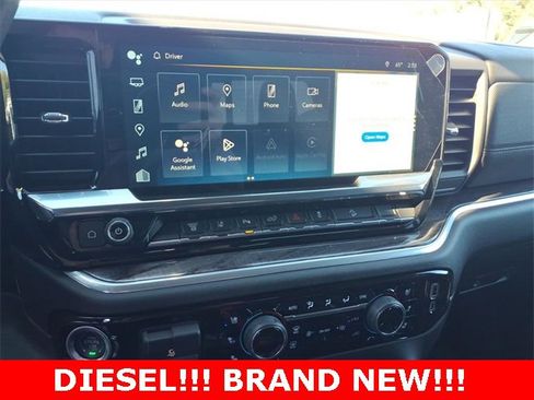 Used 2025 Chevrolet Silverado 2500 LTZ w/ LTZ Plus Package image 13