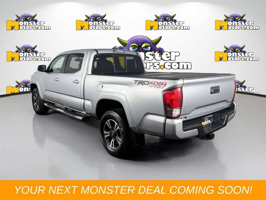 Used 2016 Toyota Tacoma TRD Sport AWD/4WD image 7