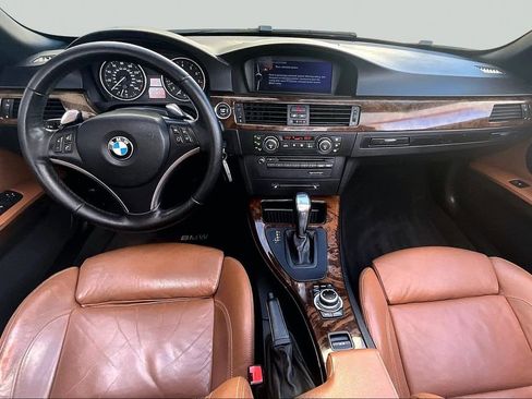 Used 2009 BMW 335i Convertible image 8