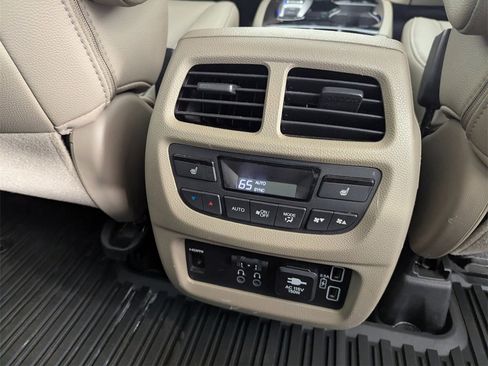Used 2019 Honda Pilot Elite image 37