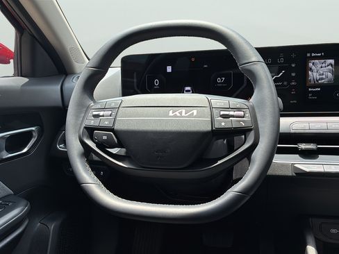 Certified 2025 Kia K4 EX FWD image 19