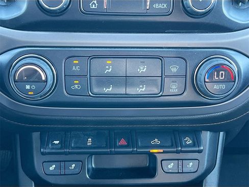 Used 2022 GMC Canyon AT4 w/ Trailering Package image 15