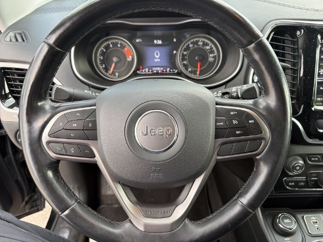 Used 2020 Jeep Cherokee Limited AWD/4WD image 23