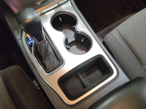 Used 2018 Jeep Grand Cherokee Laredo image 26