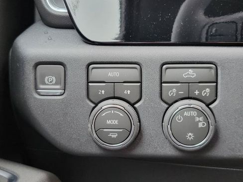 New 2026 Chevrolet Silverado 1500 LT AWD/4WD image 14