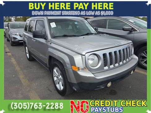 Used 2016 Jeep Patriot Latitude FWD image 1