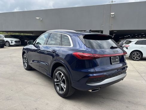 Certified 2025 Audi Q5 Premium w/ Convenience Package AWD/4WD image 8
