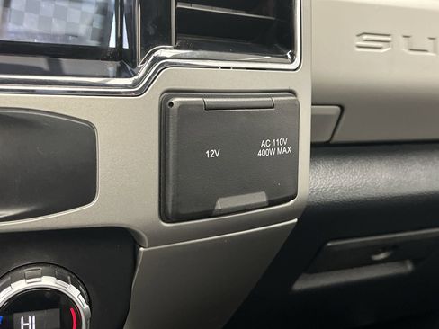 Used 2022 Ford F350 Lariat w/ Lariat Ultimate Package image 24