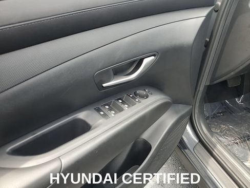 Used 2025 Hyundai Tucson SE FWD image 10
