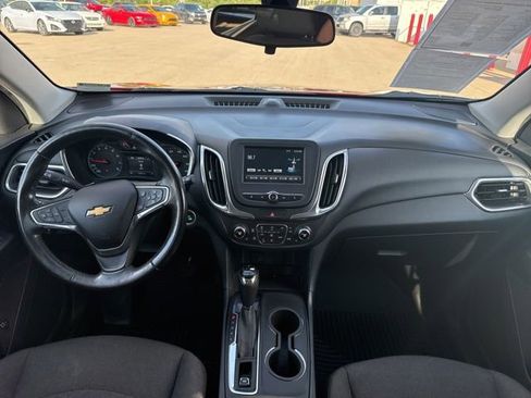 Used 2018 Chevrolet Equinox LT FWD image 26