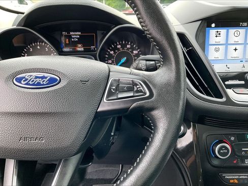 Used 2019 Ford Escape Titanium AWD/4WD image 24