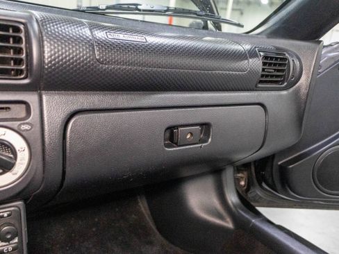 Used 2000 Toyota MR2 RWD image 14