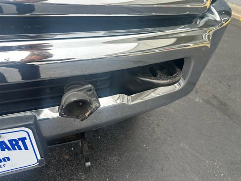 Used 2018 RAM 2500 Tradesman w/ Chrome Appearance Group image 53