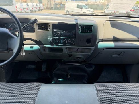 Used 2003 Ford F450 2WD Crew Cab Super Duty image 36