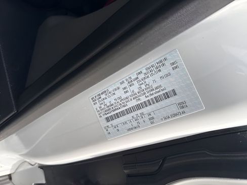 Used 2024 Ford Transit 350 XLT image 33