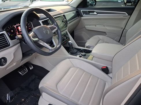 Used 2023 Volkswagen Atlas SEL Premium AWD/4WD image 13