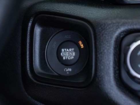 Used 2026 Jeep Gladiator Sport image 47