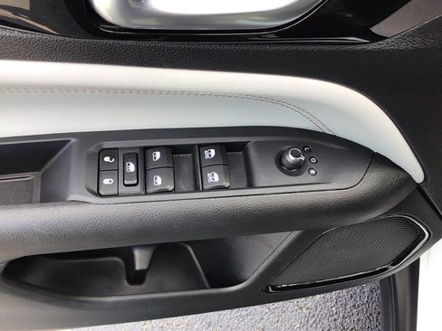 Certified 2026 Jeep Compass Limited AWD/4WD image 10