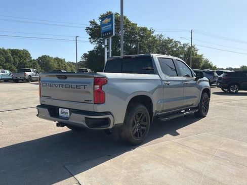 Used 2024 Chevrolet Silverado 1500 RST w/ Convenience Package II RWD image 5