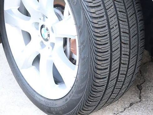 Used 2011 BMW 550i Sedan image 43