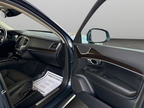 Used 2019 Volvo XC90 T5 Momentum image 19