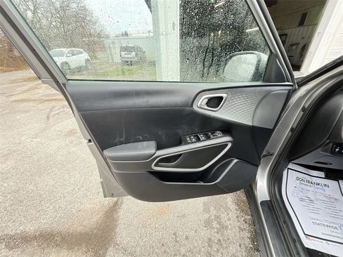 Used 2024 Kia Soul LX w/ Option Group 015 image 13