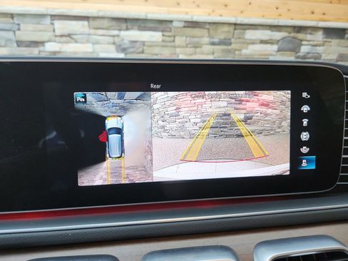 Used 2023 Mercedes-Benz GLE 350 4MATIC image 18