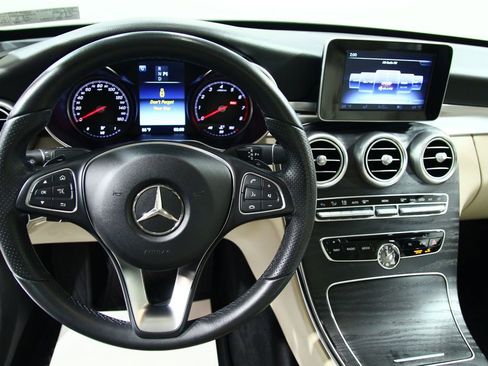 Used 2017 Mercedes-Benz C 300 4MATIC Sedan image 6