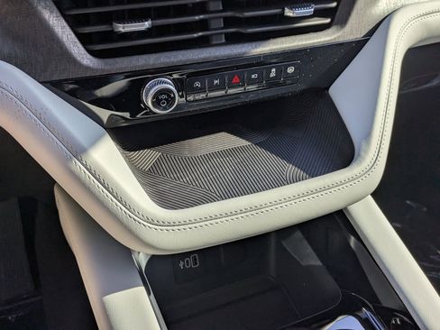 New 2026 Ford Explorer Platinum AWD/4WD image 24