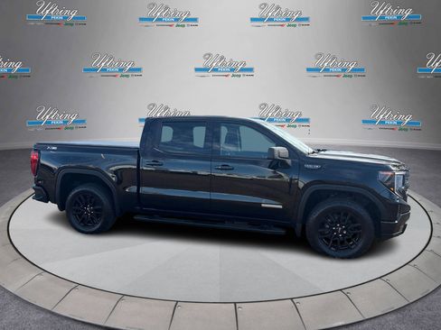 Used 2022 GMC Sierra 1500 Elevation image 2