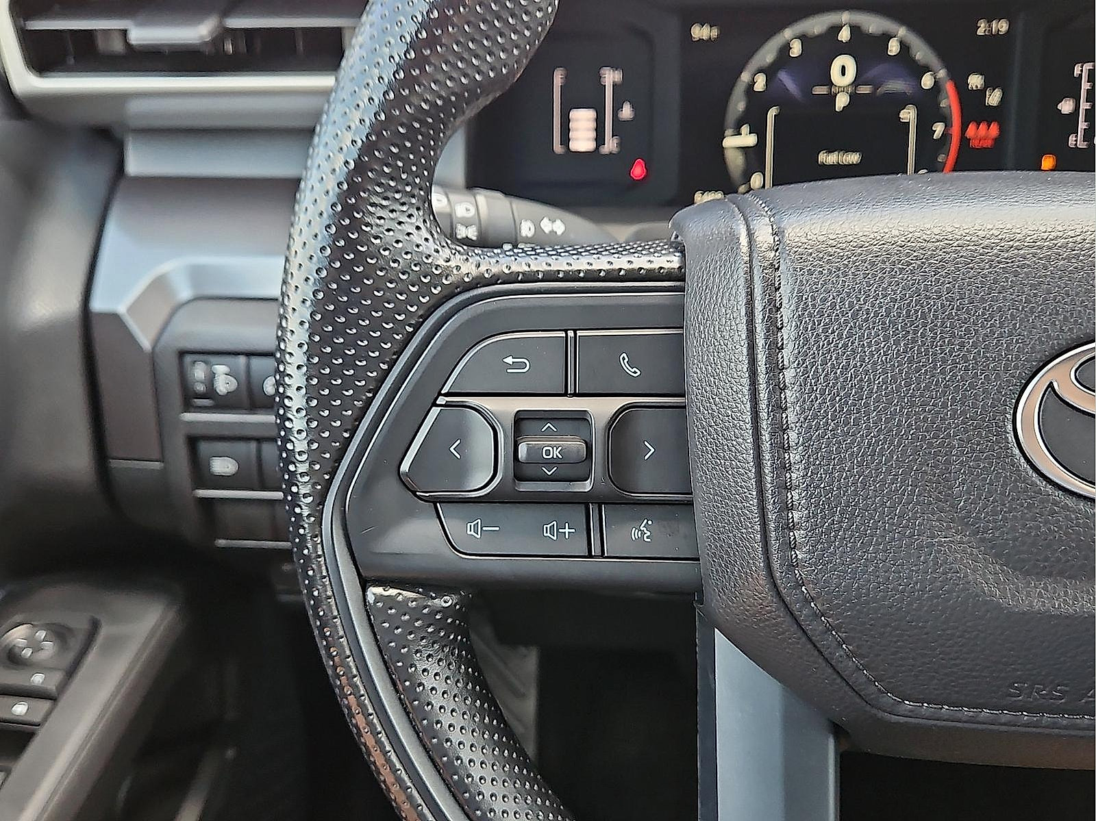 Certified 2026 Toyota Tacoma SR5 AWD/4WD image 16