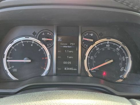 Used 2021 Toyota 4Runner Venture w/ Moonroof Package AWD/4WD image 29