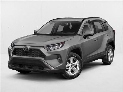 Used 2021 Toyota RAV4 XLE image 1
