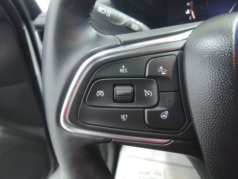Used 2025 Buick Envista Sport Touring w/ Experience Buick Package FWD image 16