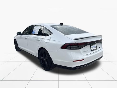 Used 2025 Honda Accord Sport image 6